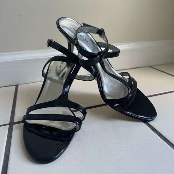 NWOB Nine West Patent Leather Heels- Size 7 1/2 - Picture 1 of 9